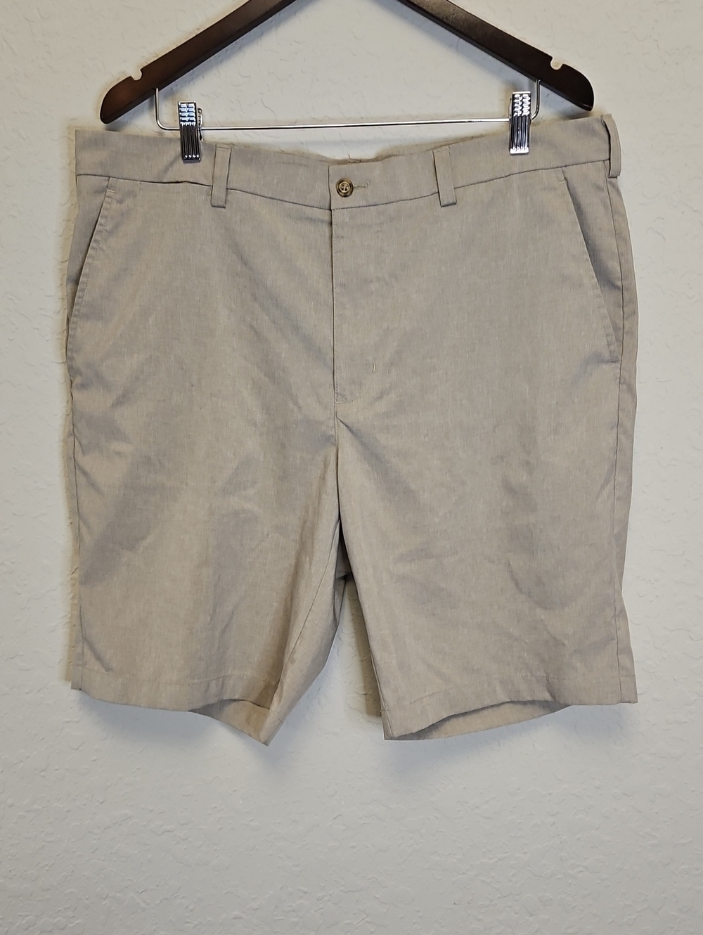 PGA Tour Men's Classic Chino Tan Shorts, Size 38